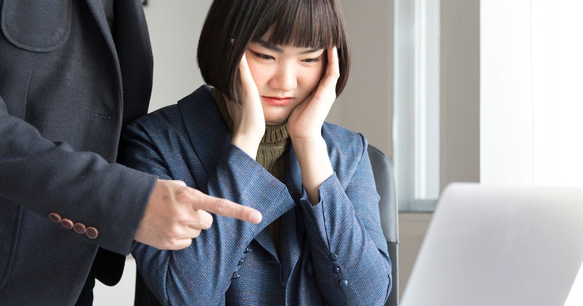 テレアポ、コールセンター、アポが取れない、プレッシャー、つらい、やめたい